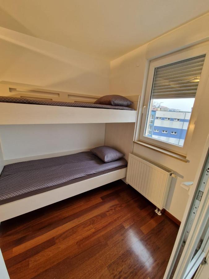 Apartment Matea Pula Extérieur photo